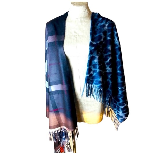 NWT REVERSIBLE PLAID AND LEOPARD SCARF/WRAP - Picture 4 of 8